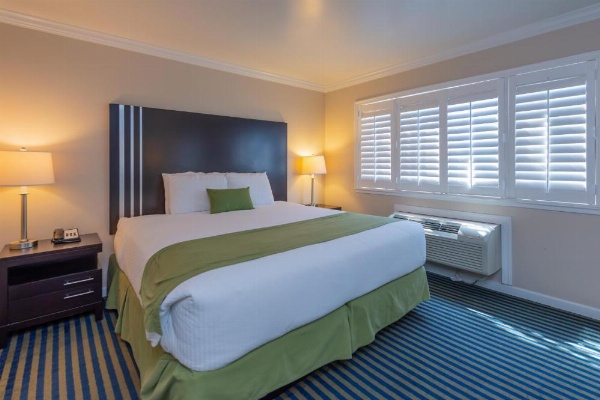 Ocean Pacific Lodge image 39